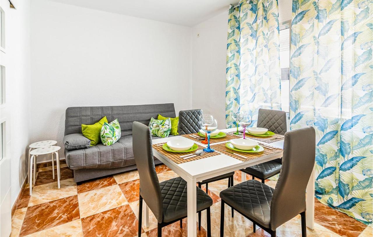 Beautiful Apartment In Cordoba With Kitchenette Córdoba Exterior foto
